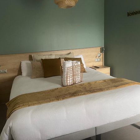 Chambre privatisée L’Ermitage vue sur la mayenne Château-Gontier Extérieur photo